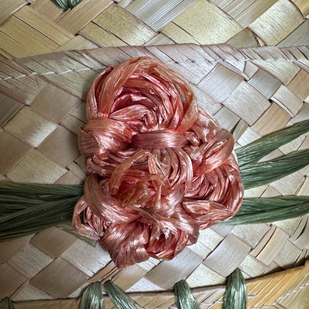 Hand‑woven Straw Floral Tote with “Bahamas” Stitching — Beach Chic 13″ Straw Bag - Picture 4 of 14
